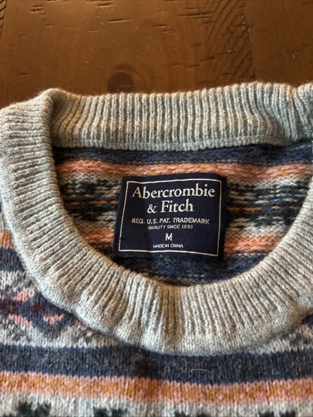abercrombie fitch Men’s Orange & Blue Crew Neck Sweater Size M Wool Blend Soft - Picture 2 of 6